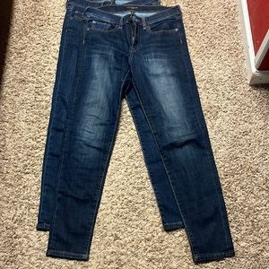 Banana republic skinny jeans size 6. Perfect amount of stretch. Great conditions